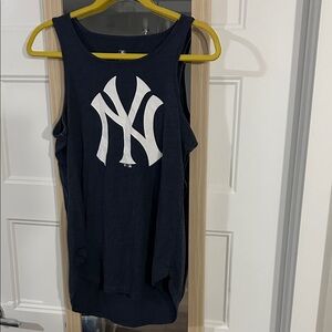 Fanatics Navy Tank Top with White Yankees Logo Med EUC